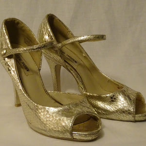 Steve Madden Gold Heels